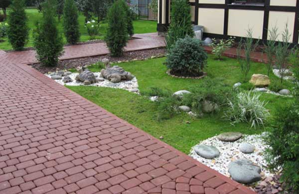 Высокая экологичность, долговечность, привлекательность, простота обслуживания.