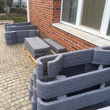 Высокая экологичность, долговечность, привлекательность, простота обслуживания.