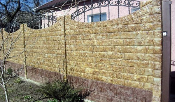 Купить еврозабор односторонний двусторонний глянцевый цветной в Циркунах, Борщевой, Черкасских Тишках, Русских Тишках, Липцах — компания «Master Zabor»